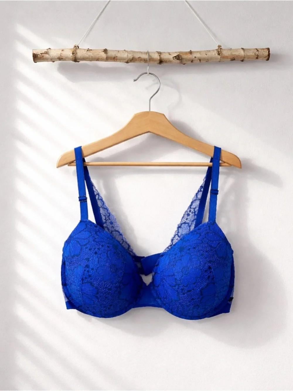 Victoria's Secret Lace- Cobalt Blue Bra Soze 38DDD - Picture 2 of 7